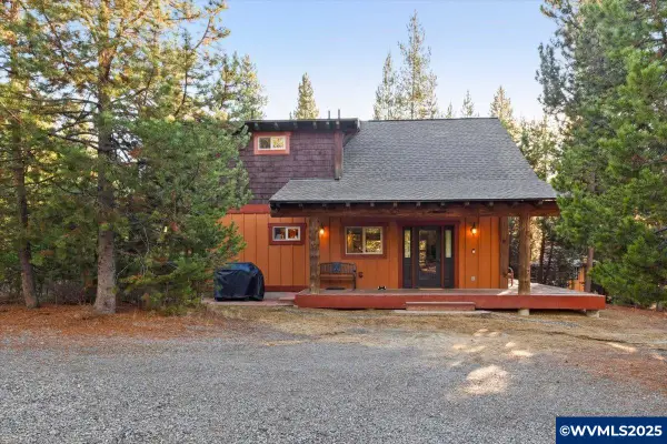 141152  Crescent Moon Dr, Crescent Lake, OR 97733