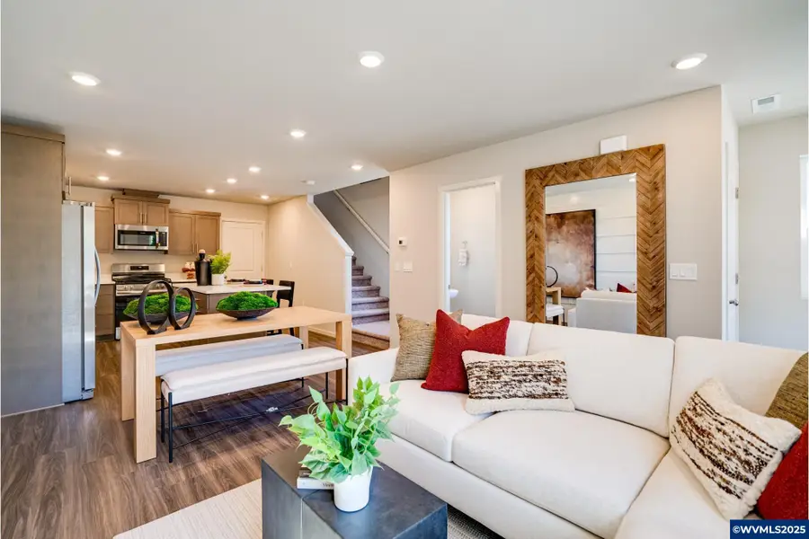 2488  Sawtelle Dr, Woodburn, OR 97071 - Image #3