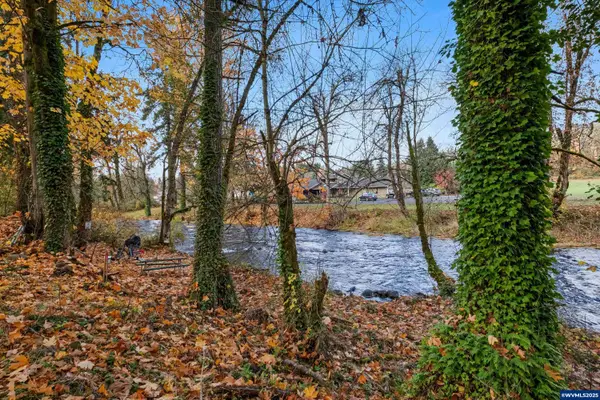 17857  Sounth Abiqua Rd NE, Silverton, OR 97381