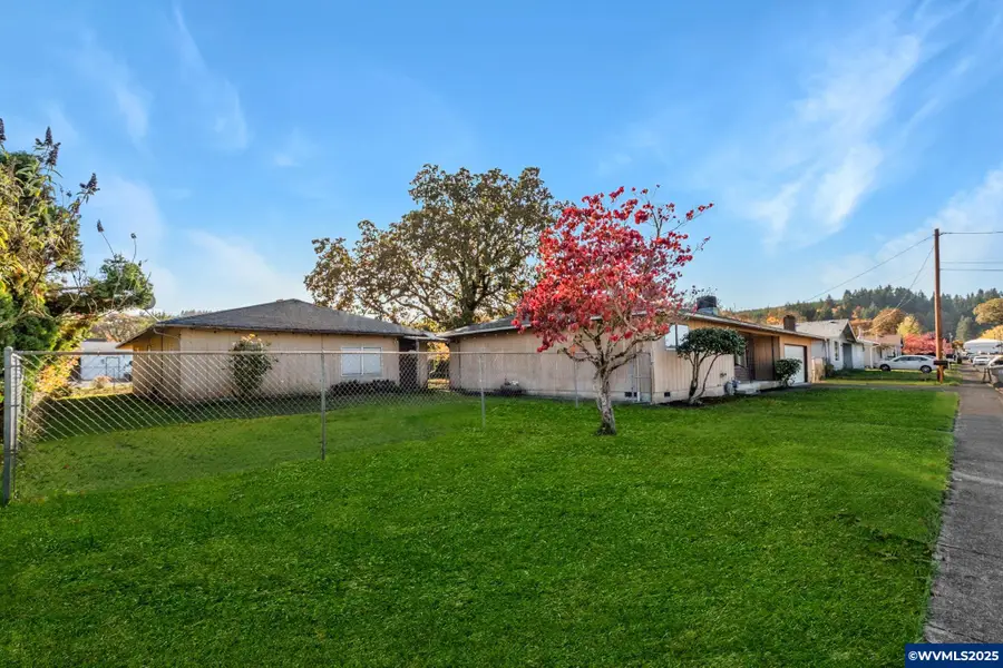 951  Dogwood St, Sweet Home, OR 97386 - Image #2