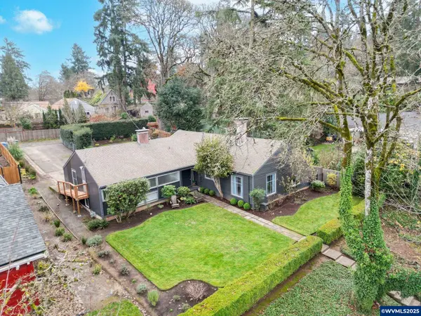 1320  John St S, Salem, OR 97302