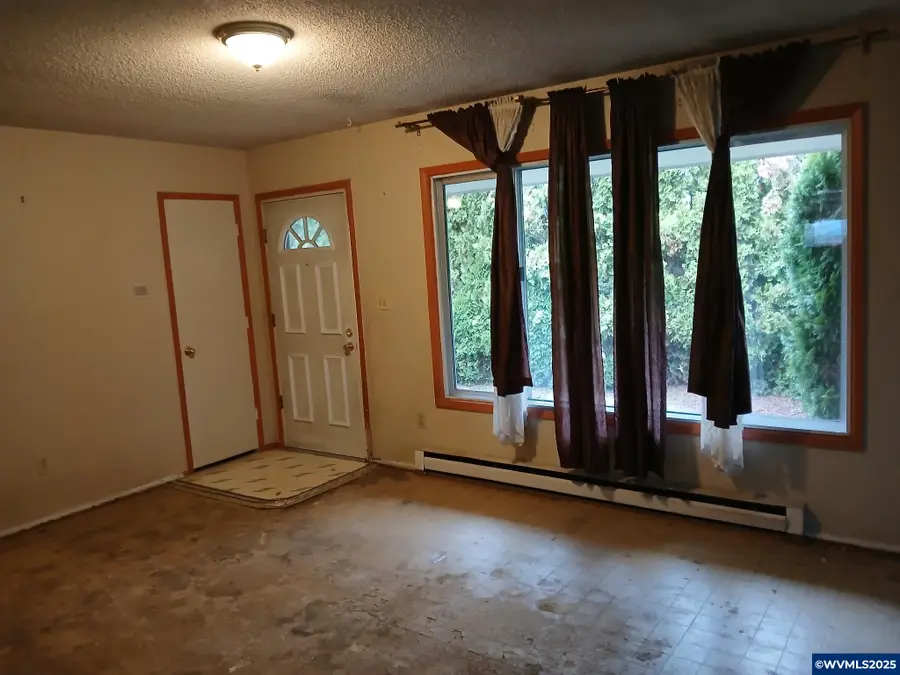 2521  Waverly Dr SE, Albany, OR 97322 - #2