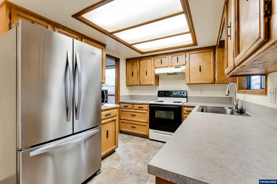 4826  Chestnut Ct SE, Albany, OR 97322 - Image #3