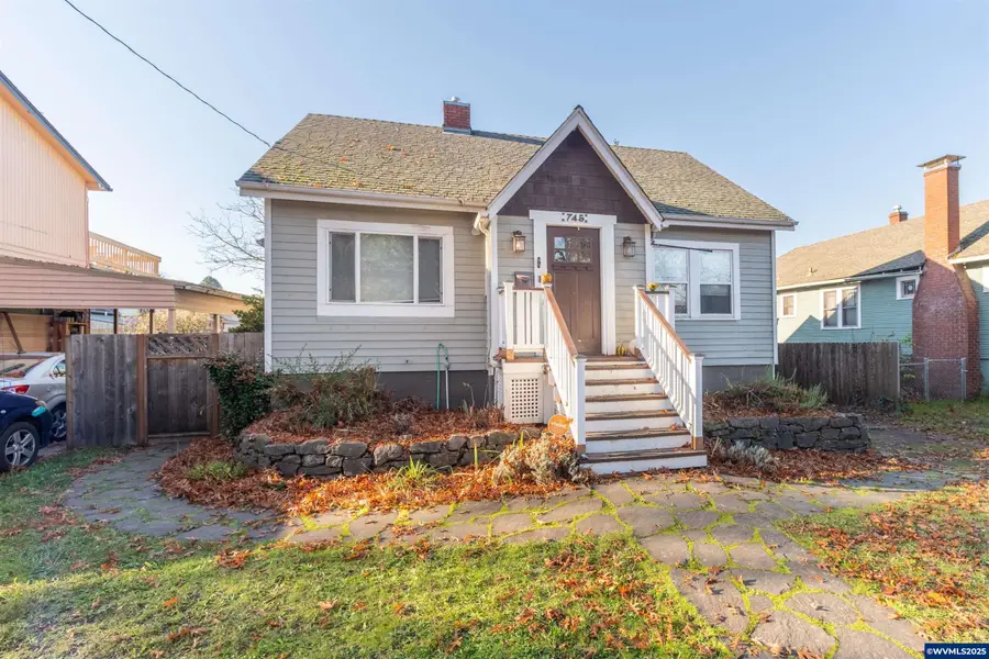 745  16th St NE, Salem, OR 97301 - Image #2
