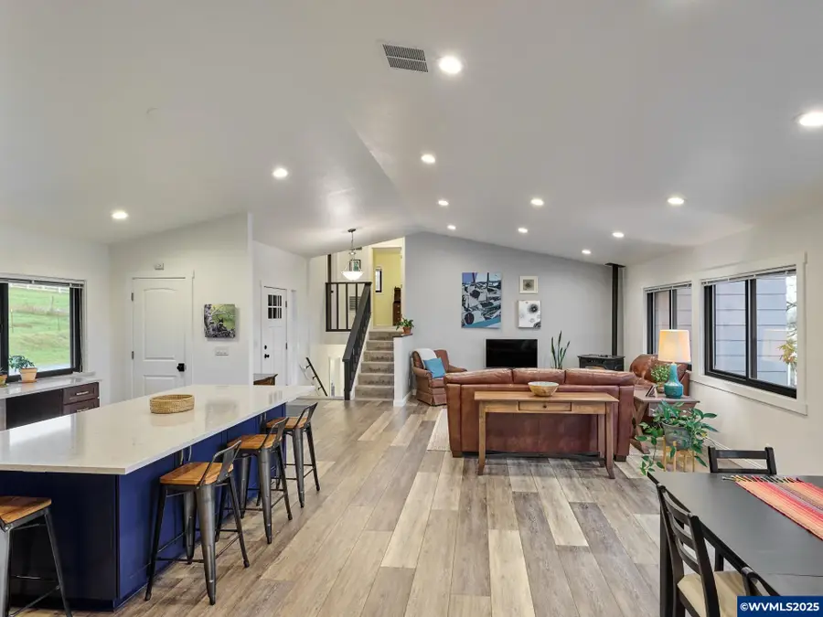 4148  Cascade Hwy, Silverton, OR 97381 - Image #3