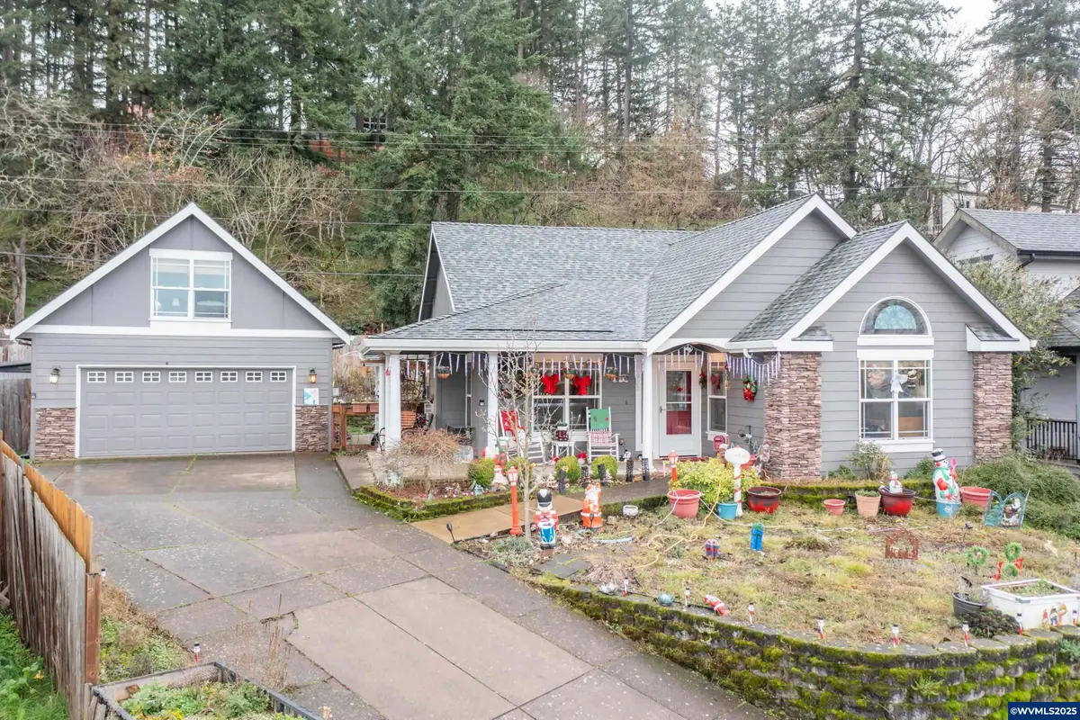 920  Filbert St, Brownsville, OR 97327 - Image #1