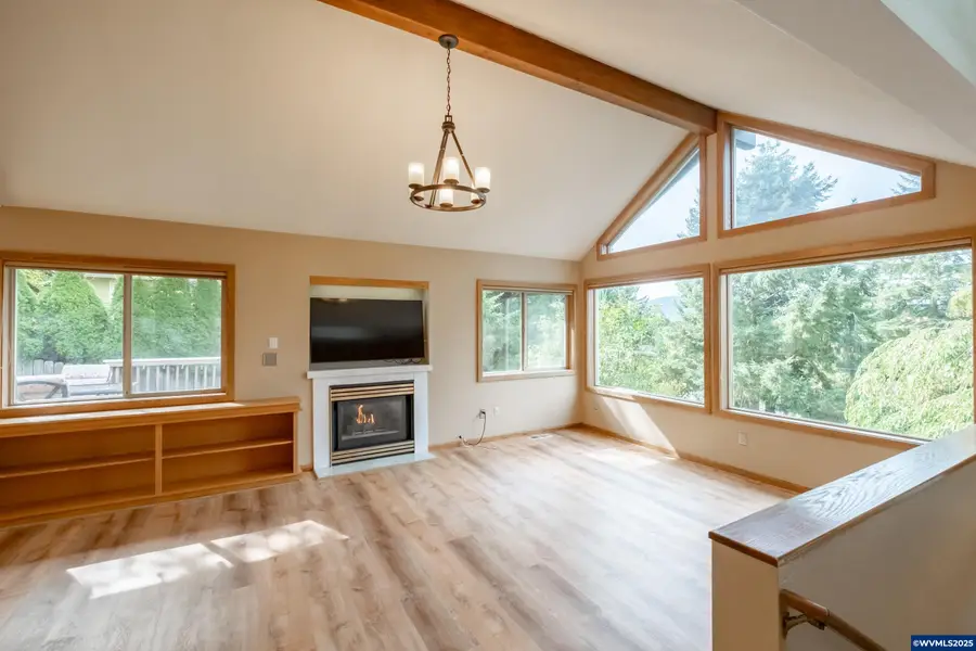 407 S 30th St, Philomath, OR 97370 - Image #2