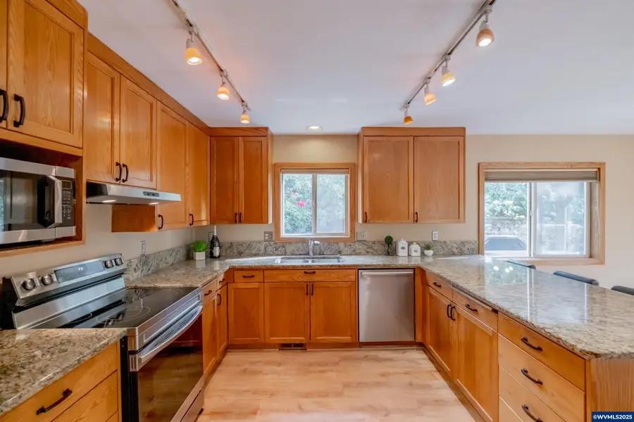 407 S 30th St, Philomath, OR 97370 - Image #3