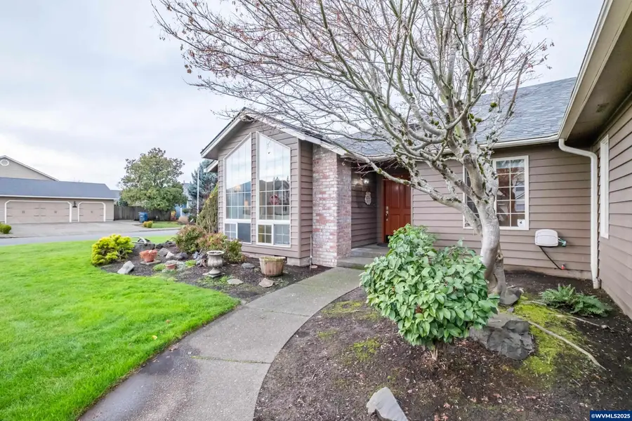 1255  NE Laurelridge St, Keizer, OR 97303 - Image #2