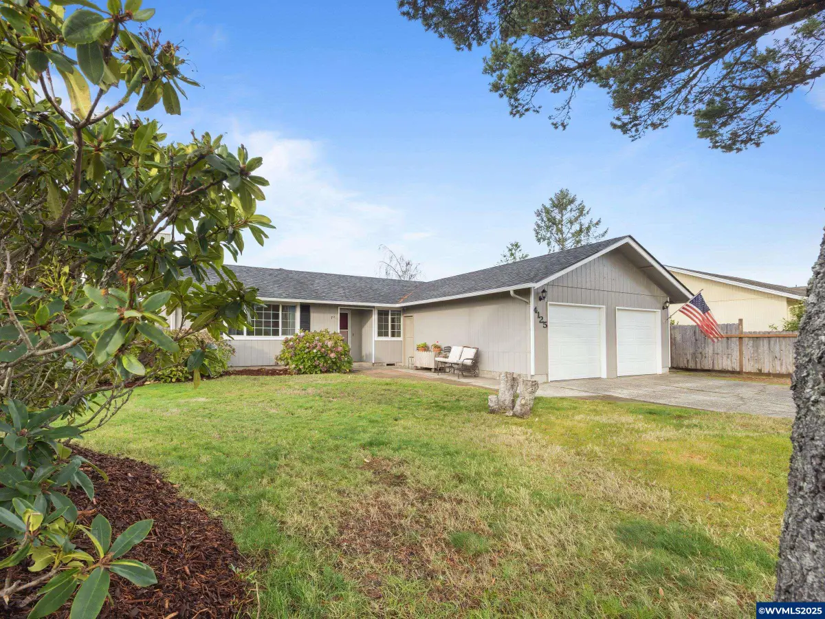 4125  Spruce St, Florence, OR 97349 - Image #1