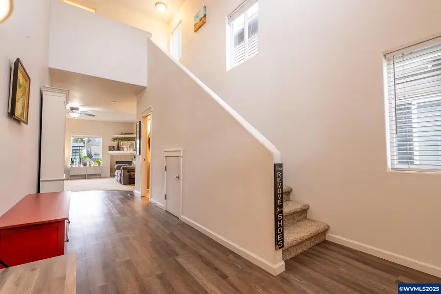 1321  Marigold Dr, Independence, OR 97351 - Image #3