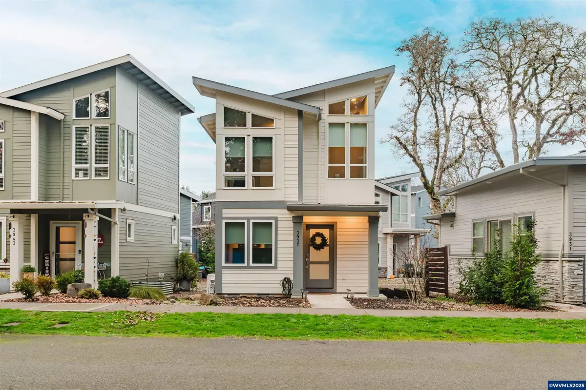3937  Cousteau Dr SE, Salem, OR 97302 - #1