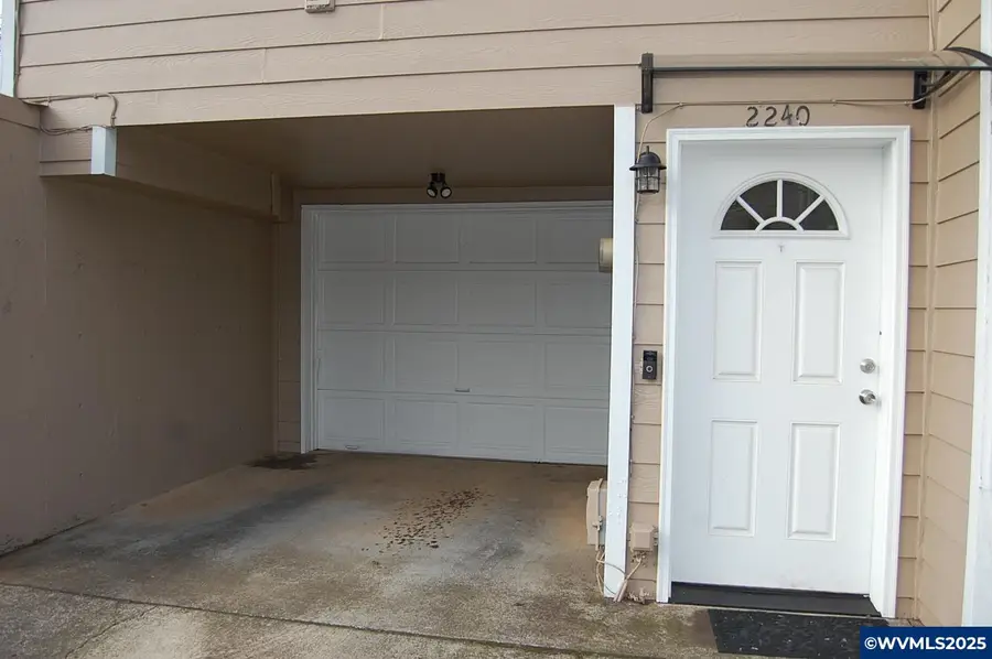 2240  Maplewood Dr S Dr, Salem, OR 97306 - Image #2