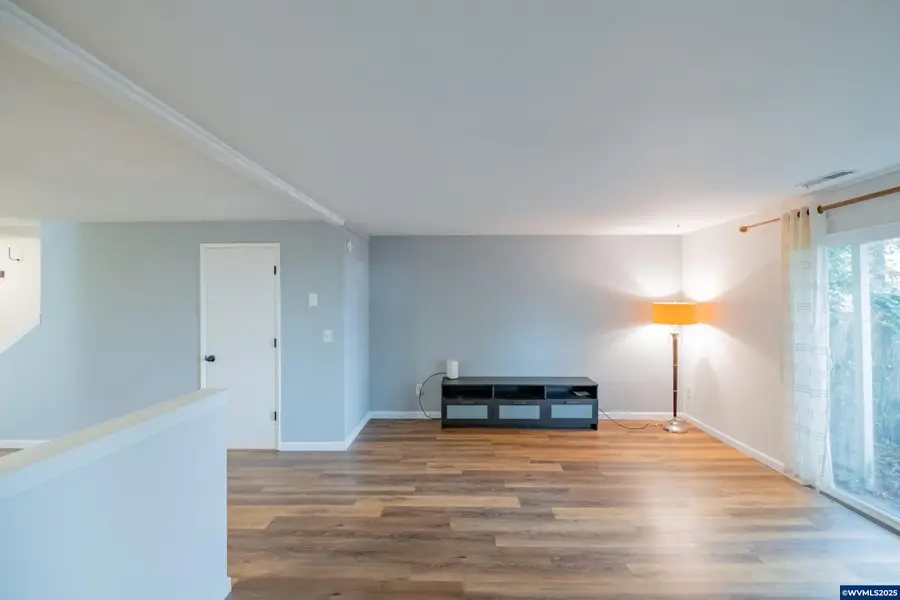 567  32nd #3 Av SE, Albany, OR 97322 - Image #2