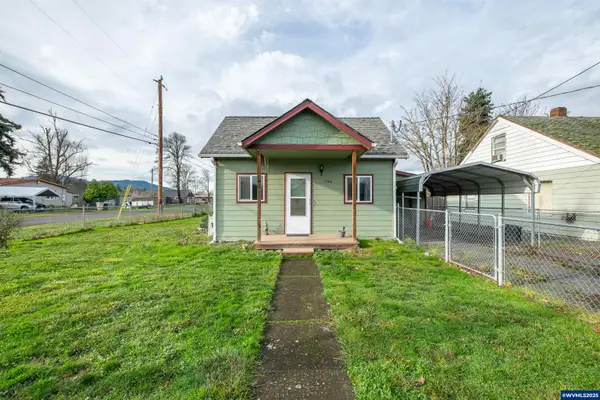 1196 S 7th St, Lebanon, OR 97355