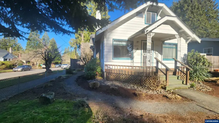 2605 NE Jarrett St, Portland, OR 97211 - Image #3