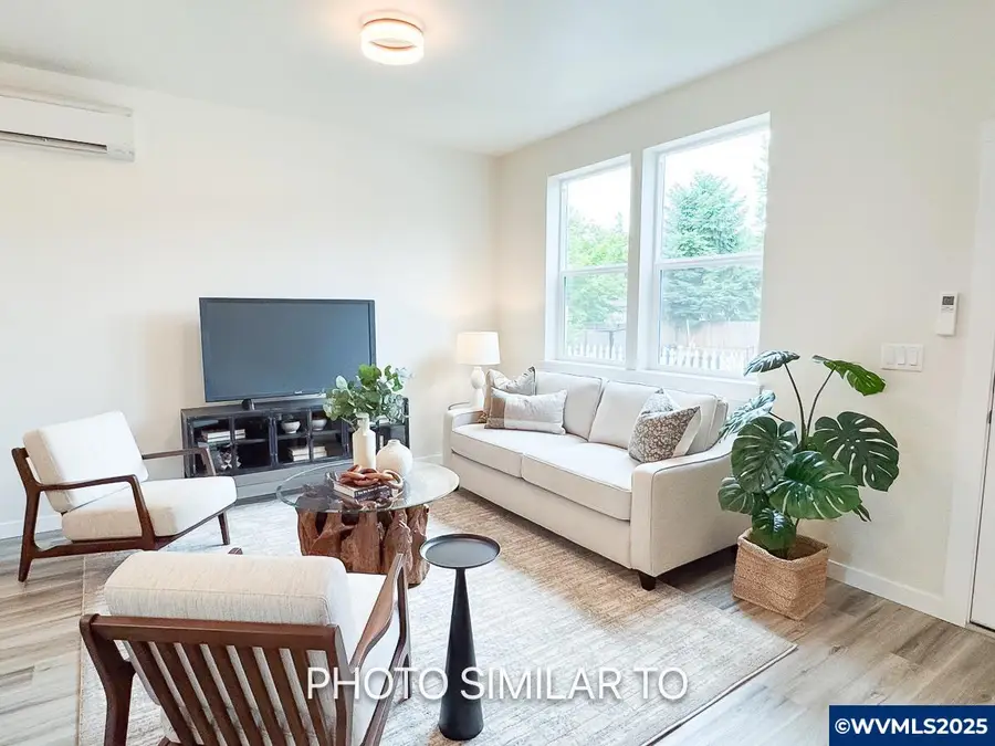 1531 (1535) SW Eleventh Av, Dallas, OR 97338 - Image #2