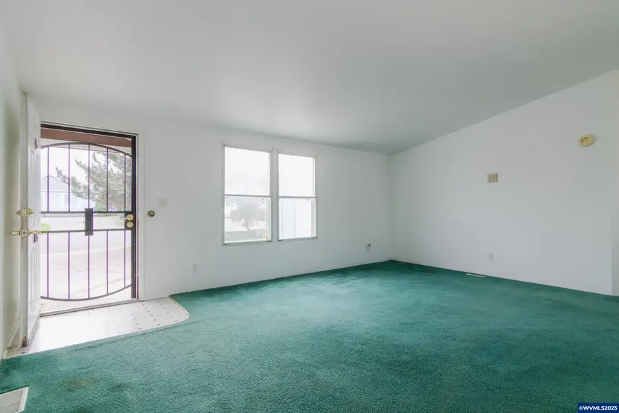 3396  Lake Vanessa Cir NW, Salem, OR 97304 - Image #3