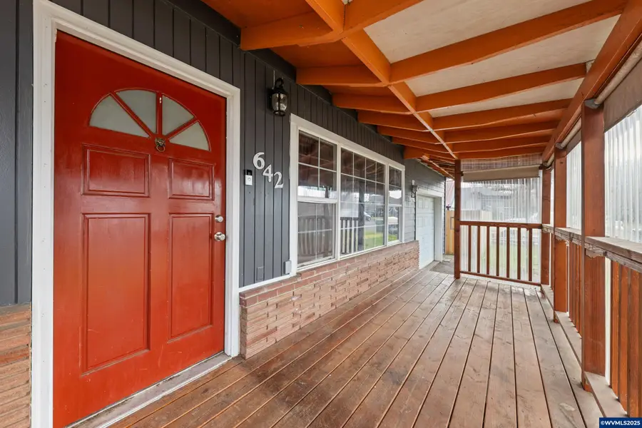 642 N 6th Av, Stayton, OR 97383 - Image #3