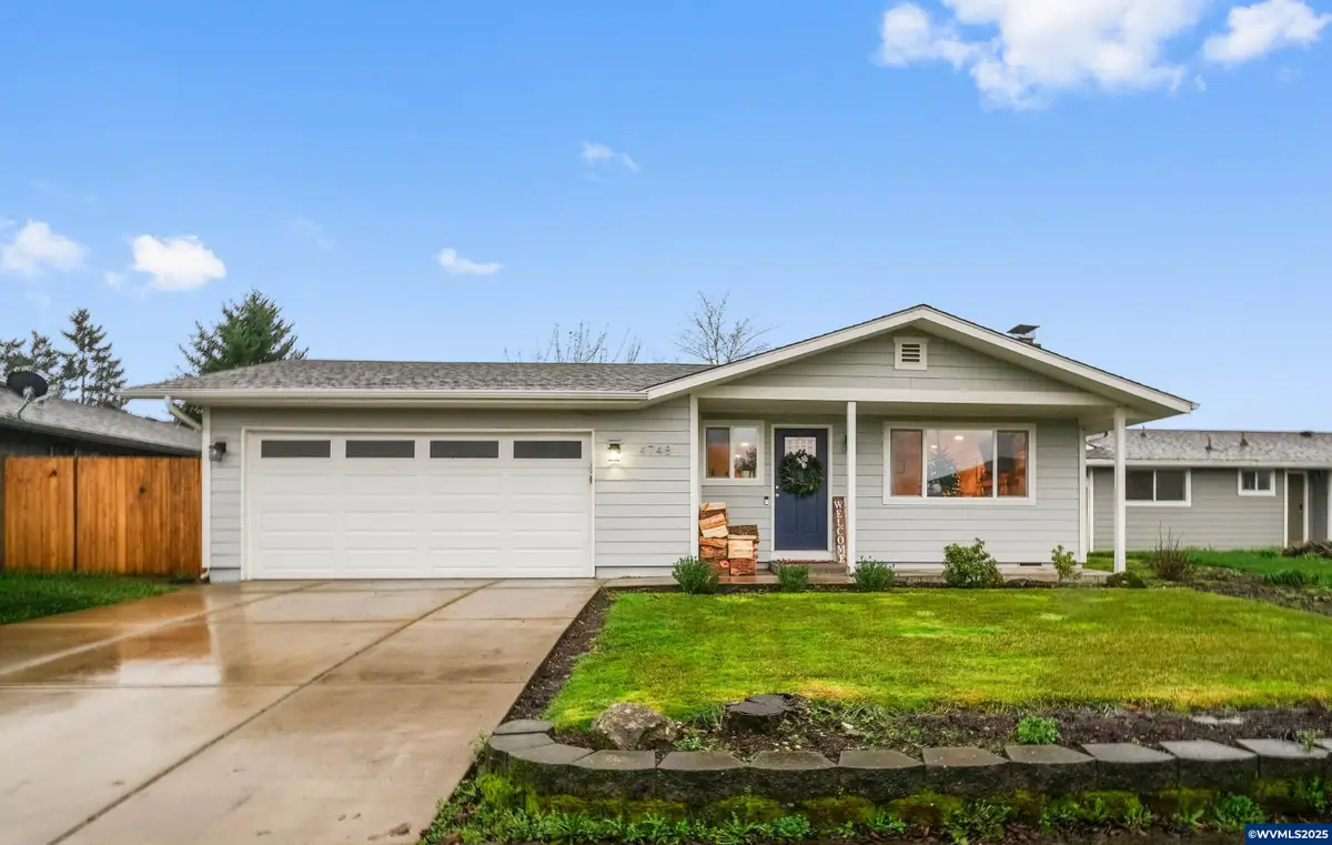 4748  Mall Ct NE, Salem, OR 97305 - Image #1