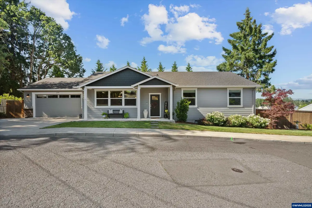 1194 SW Maple St, Dallas, OR 97338 - Image #1