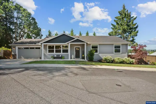 1194 SW Maple St, Dallas, OR 97338