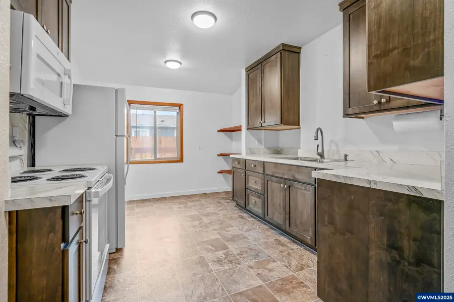 38656  Jefferson Scio Dr, Scio, OR 97374 - Image #3