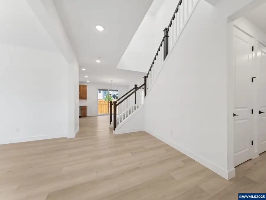 6295  Evangelista St S, Salem, OR 97306 - Image #2