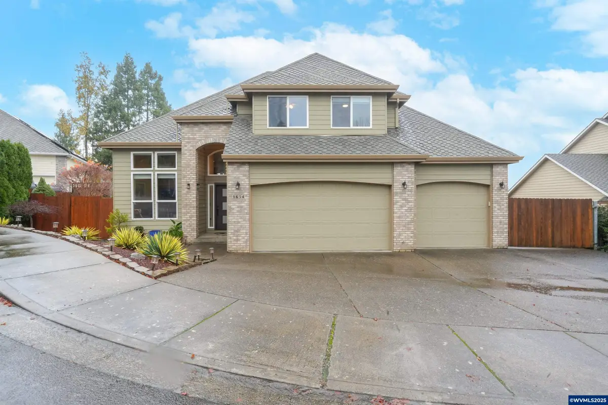 1654  Pelican Dr NW, Salem, OR 97304 - Image #1