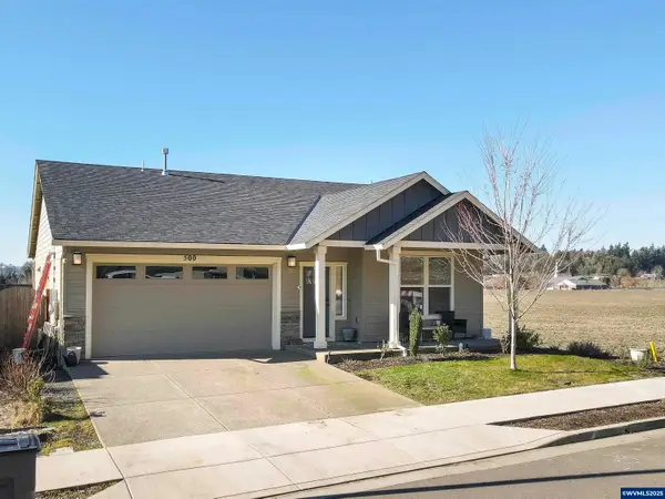 500  Merlot St, Amity, OR 97101