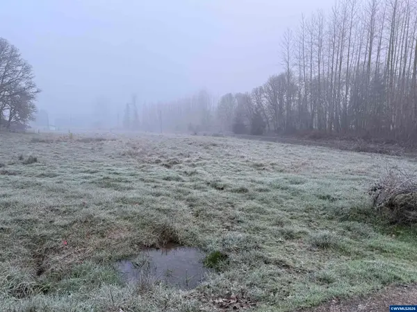 17666 SE Emerald Green Ln, Jefferson, OR 97352