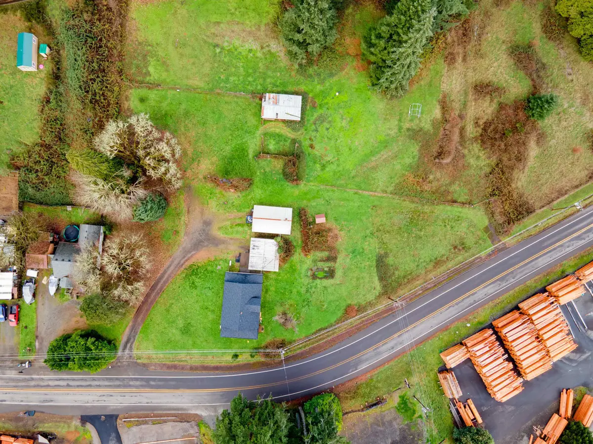 22621  Noti Lp, Noti, OR 97461 - Image #1