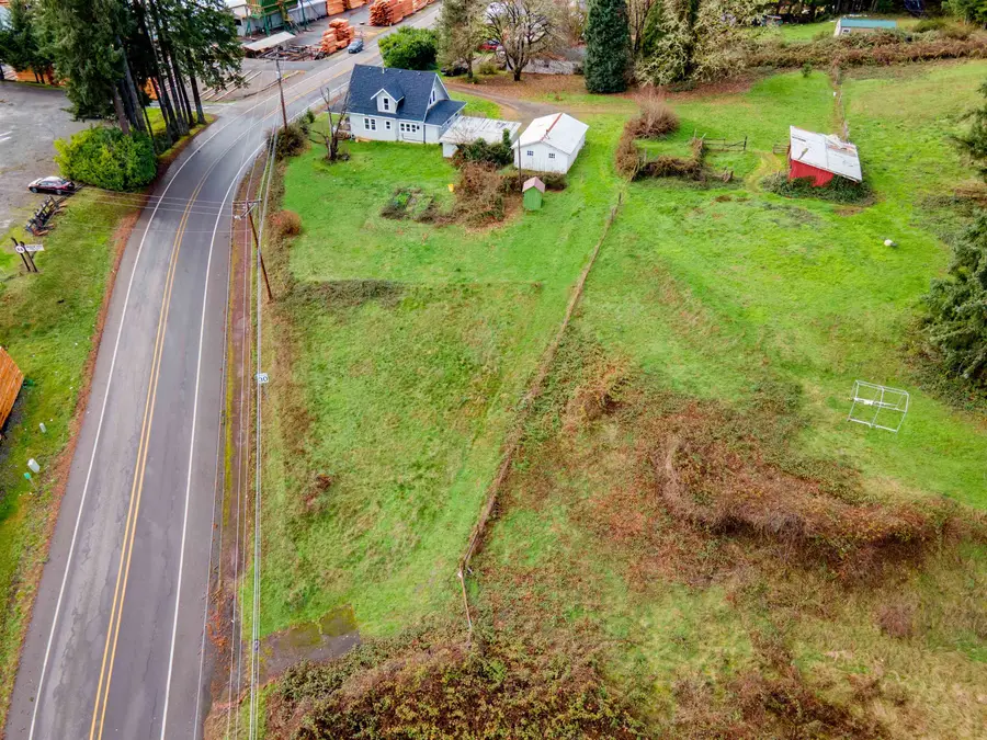 22621  Noti Lp, Noti, OR 97461 - Image #3