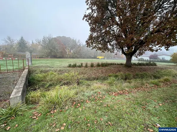 219  Columbia St, Jefferson, OR 97352