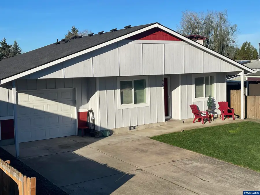 794 S Sunrise Dr, Jefferson, OR 97352 - Image #2