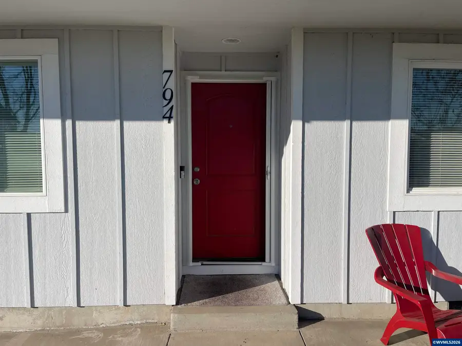 794 S Sunrise Dr, Jefferson, OR 97352 - Image #3