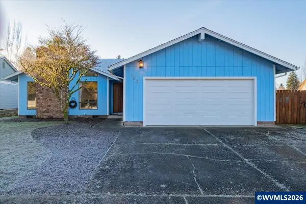 752  Harmony St, Lebanon, OR 97355