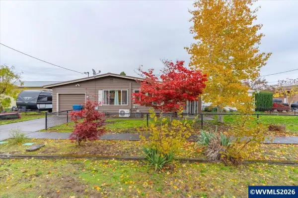 511 E Elwood St, Stayton, OR 97383