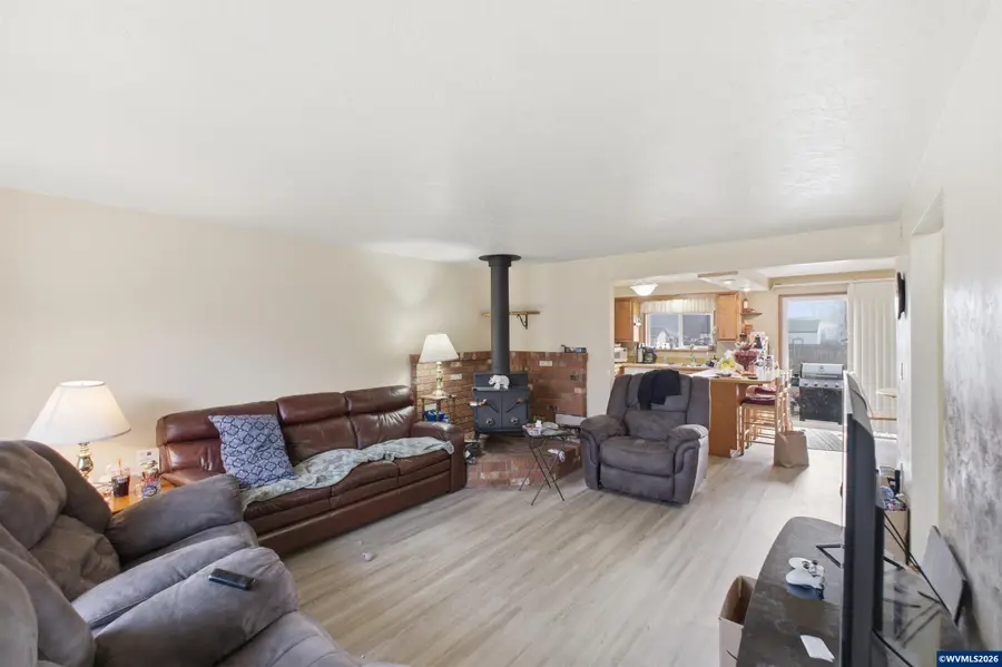 1247  1st Av, Sweet Home, OR 97386 - #2