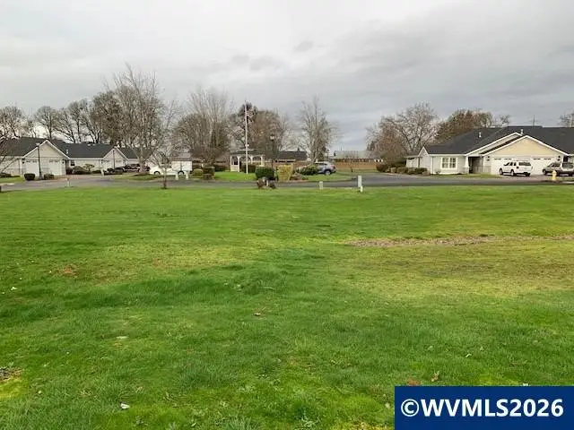 62  South Place Wy, Lebanon, OR 97355 - #1