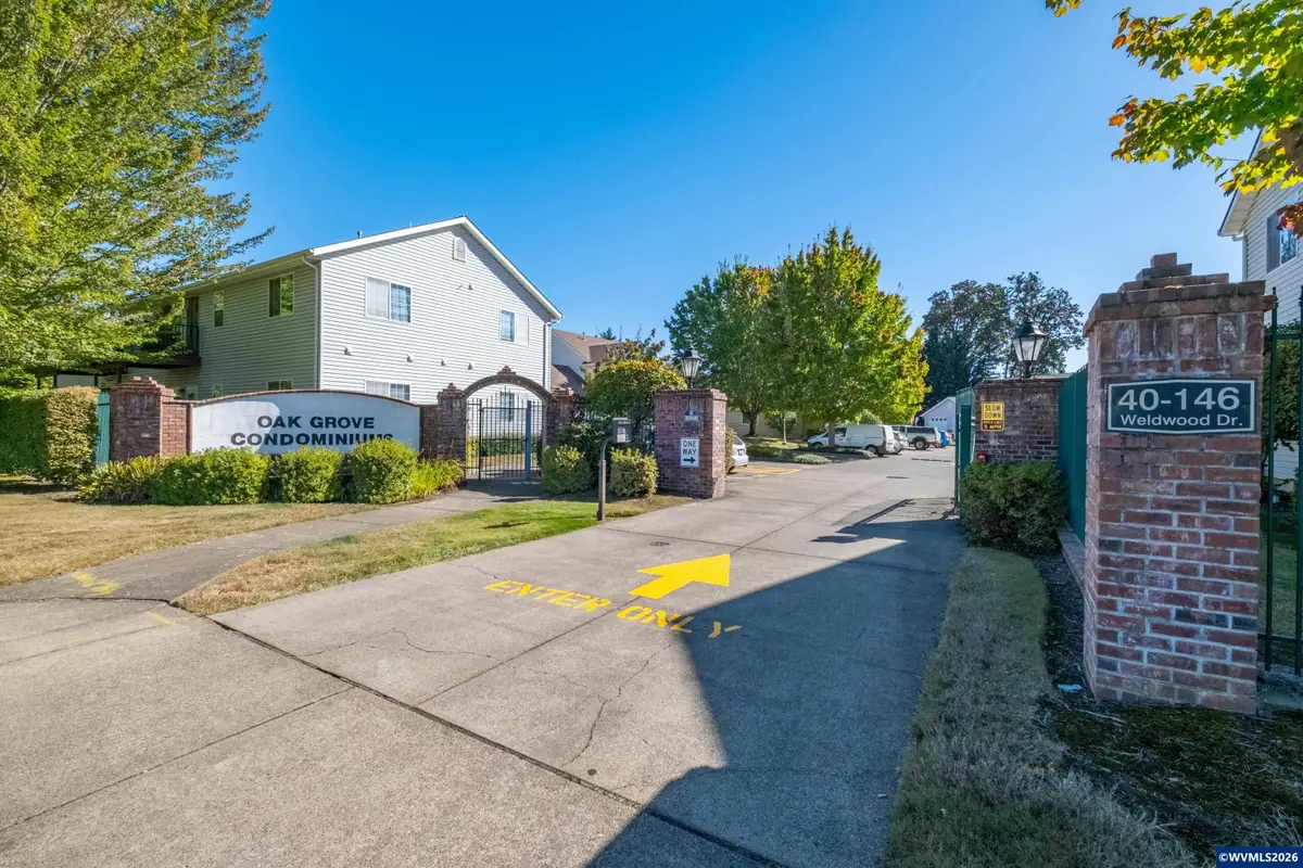 80  Weldwood Dr, Lebanon, OR 97355 - Image #1