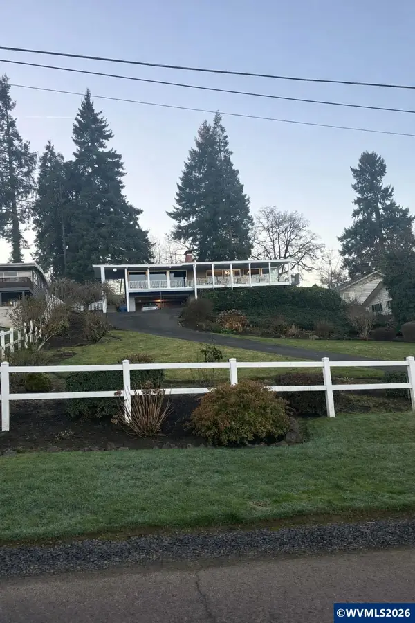 3337  13th St SE, Salem, OR 97302