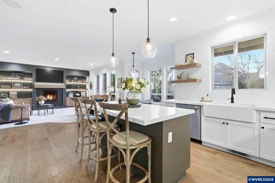 2863  Olympic St, Woodburn, OR 97071 - #2