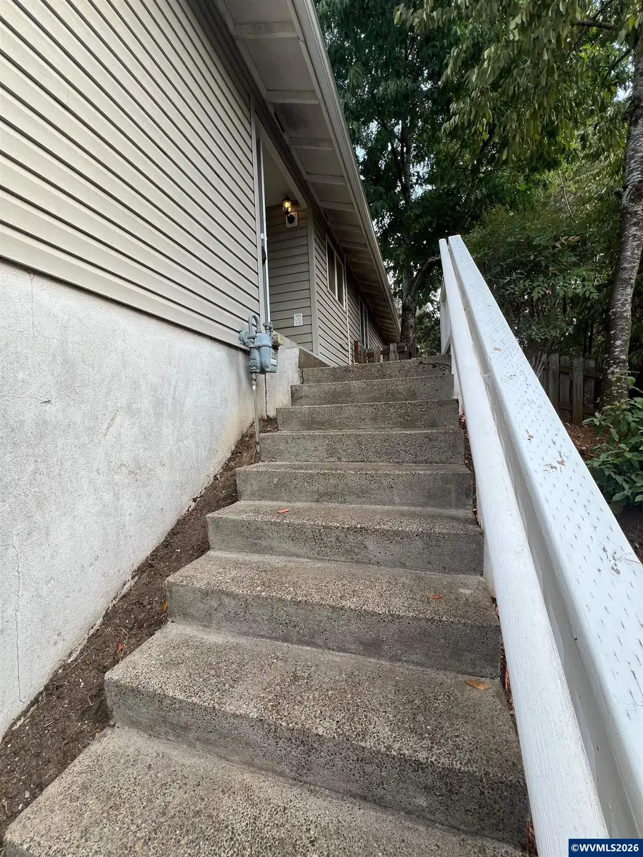 1815 S Skyline Ct, Salem, OR 97306 - #2