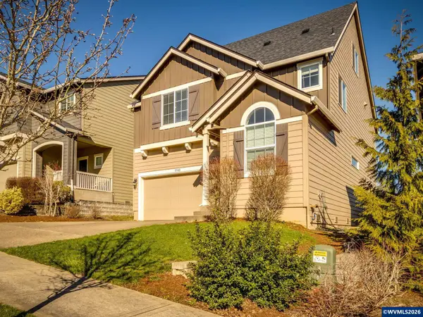 17139 SE Rhododendron St, Happy Valley, OR 97086