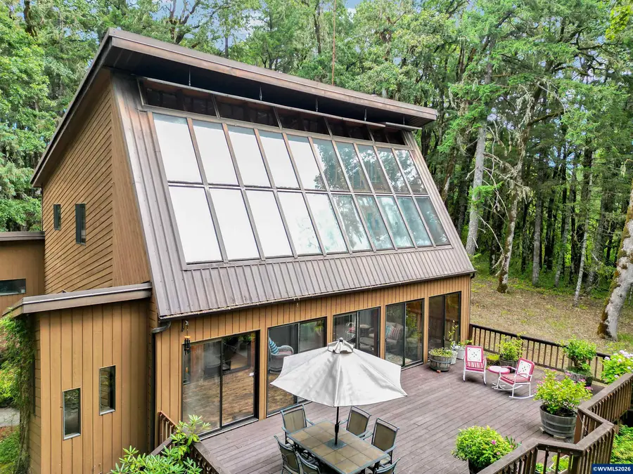 375  Pioneer Rd, Dallas, OR 97338 - Image #2