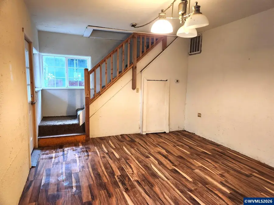 816  14th Av, Sweet Home, OR 97386 - #2