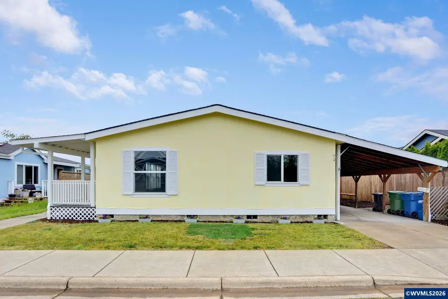 1015  Oak (#74) St, Silverton, OR 97381 - #2