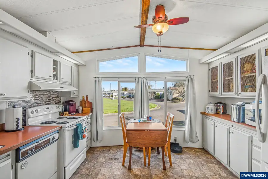 1199 N Terry St, Eugene, OR 97402 - #2