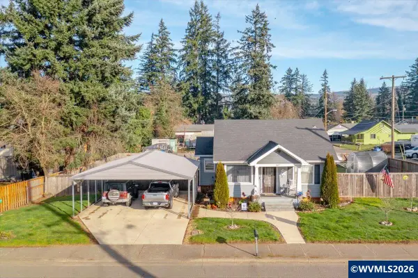 817  Main St, Lyons, OR 97358